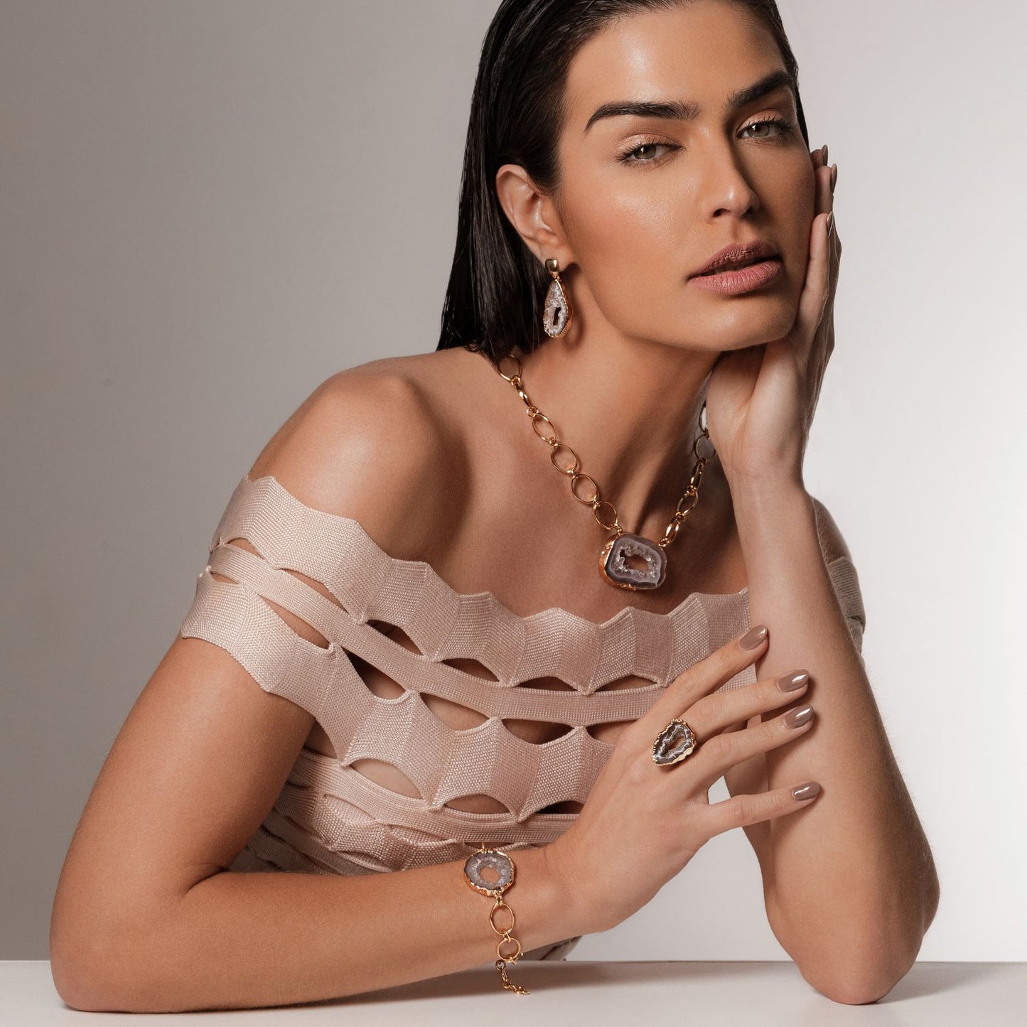 Anel Cura - Agata natural dourado